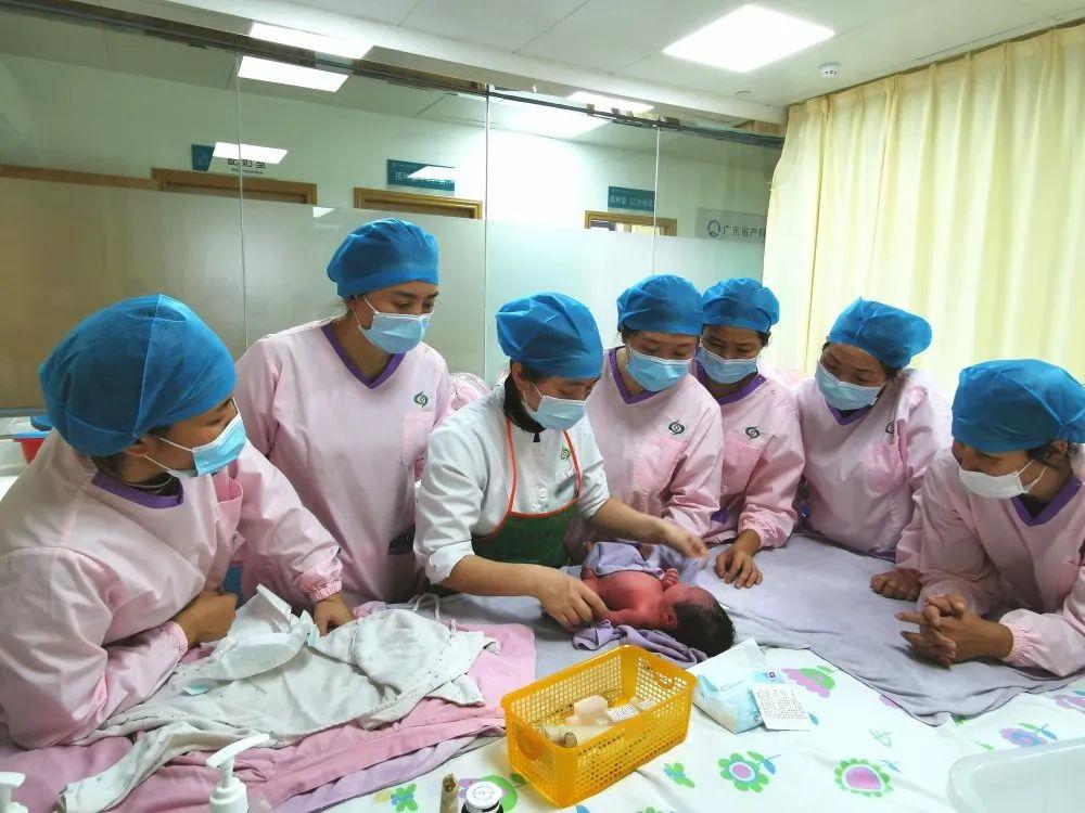 和龙市妇婴监护型护送